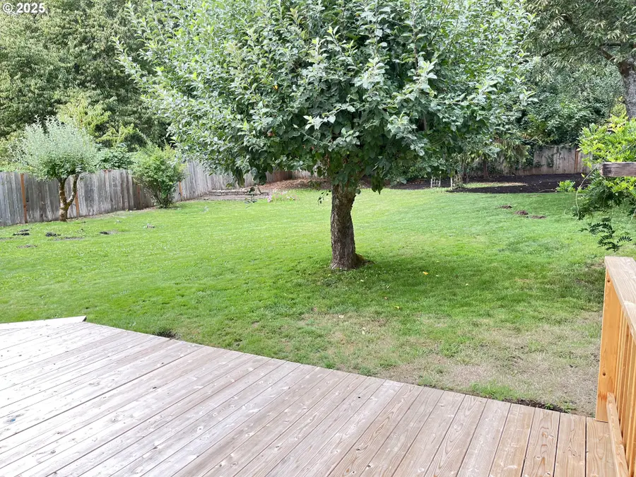 1730 Augusta St, Eugene, OR 97403 - Image #2