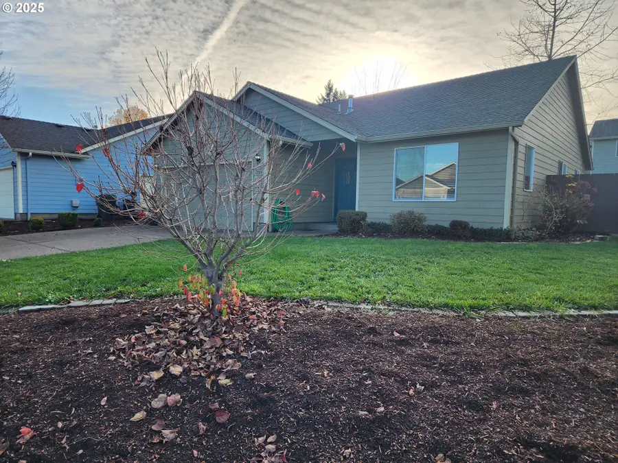 1765 NW Salmon River St, Salem, OR 97304 - Image #2