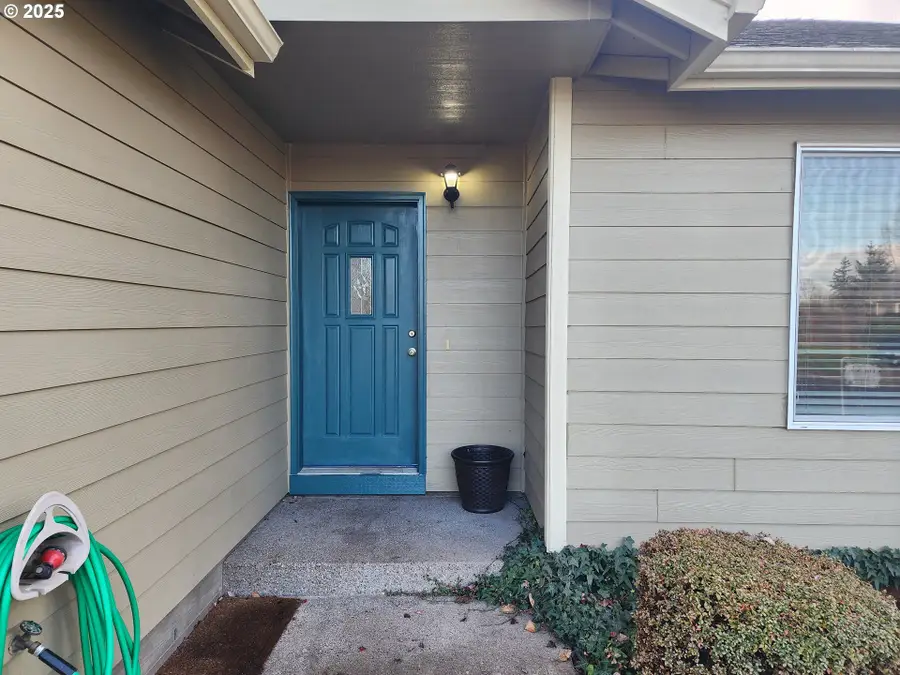 1765 NW Salmon River St, Salem, OR 97304 - Image #3