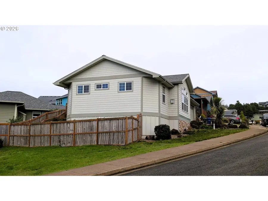 145 NE 71st St, Newport, OR 97365 - #3