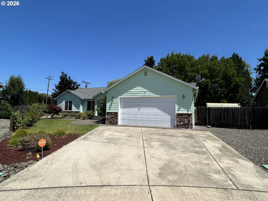 128 Watusi Ct, Winston, OR 97496 - #2