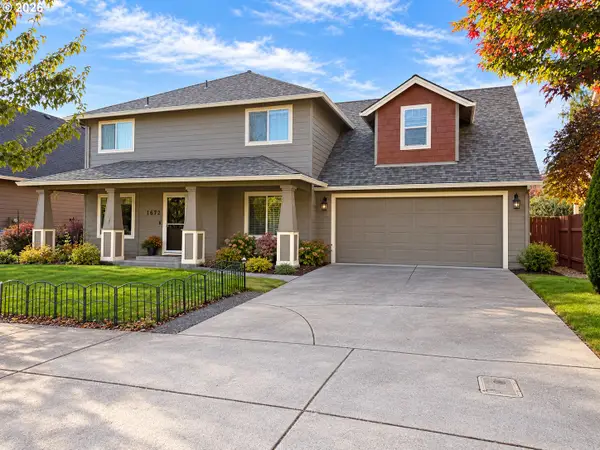 1672 5th St, HoodRiver, OR 97031