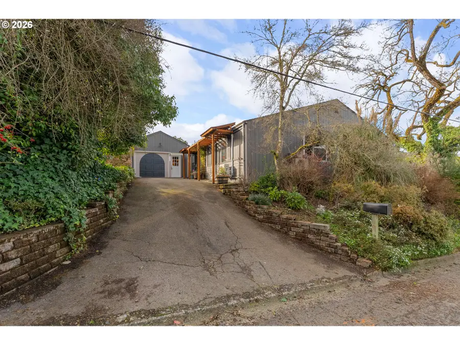 796 W Pilger St, Roseburg, OR 97471 - #2