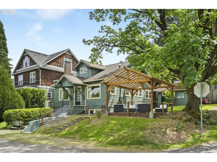 5232 SW Florida St, Portland, OR 97219 - #3