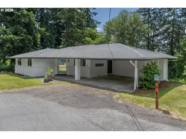121 Lowrane Dr, Kelso, WA 98626
