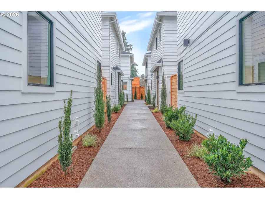 6481 SE Ramona St #B, Portland, OR 97206 - #2