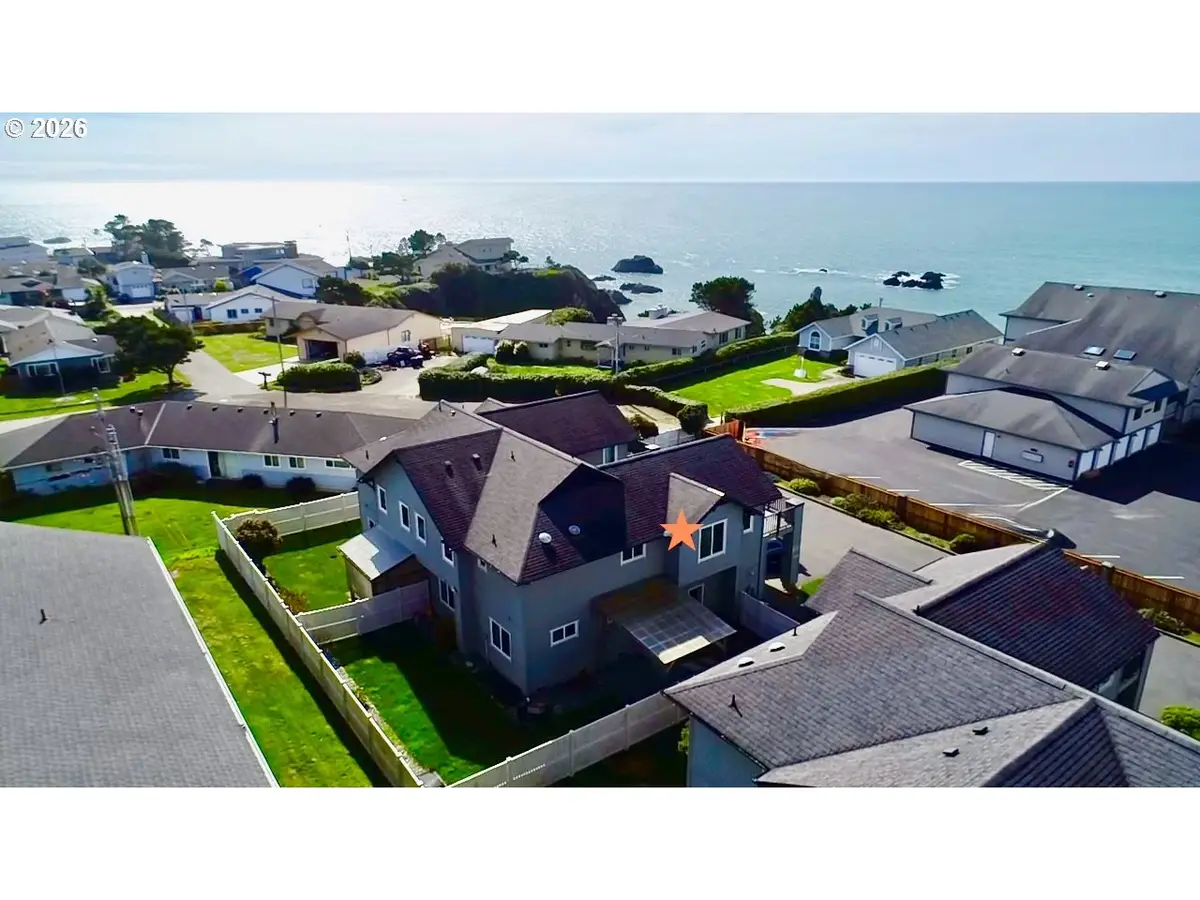 1251 Moore St #A, Brookings, OR 97415 - #1