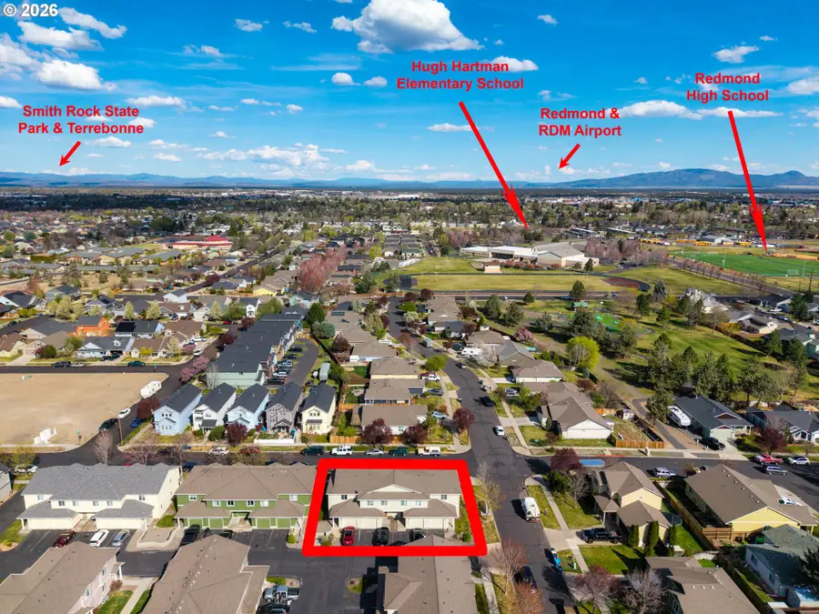 2531 NW Cedar Ave, Redmond, OR 97756 - #2