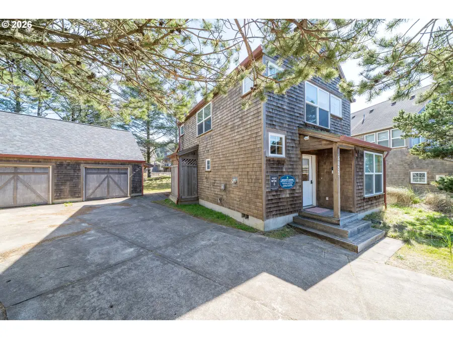 5855 Barefoot Ln, Pacific City, OR 97135 - #3