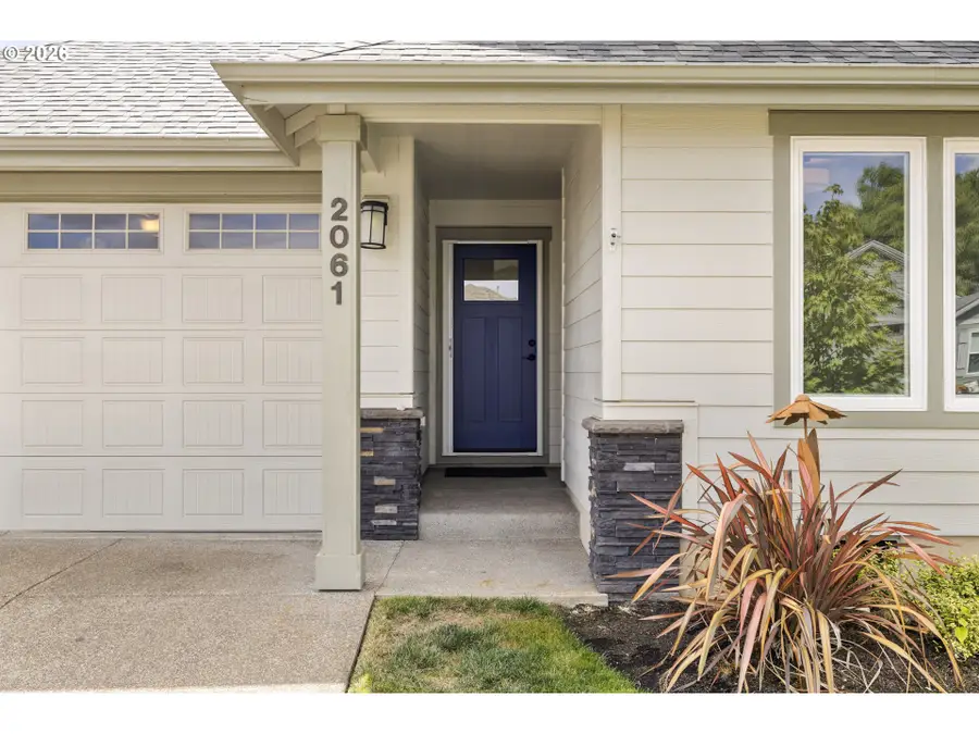 2061 SE Academy St, Dallas, OR 97338 - #2