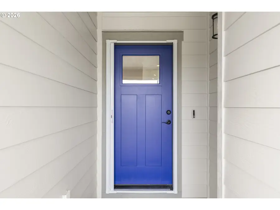2061 SE Academy St, Dallas, OR 97338 - #3