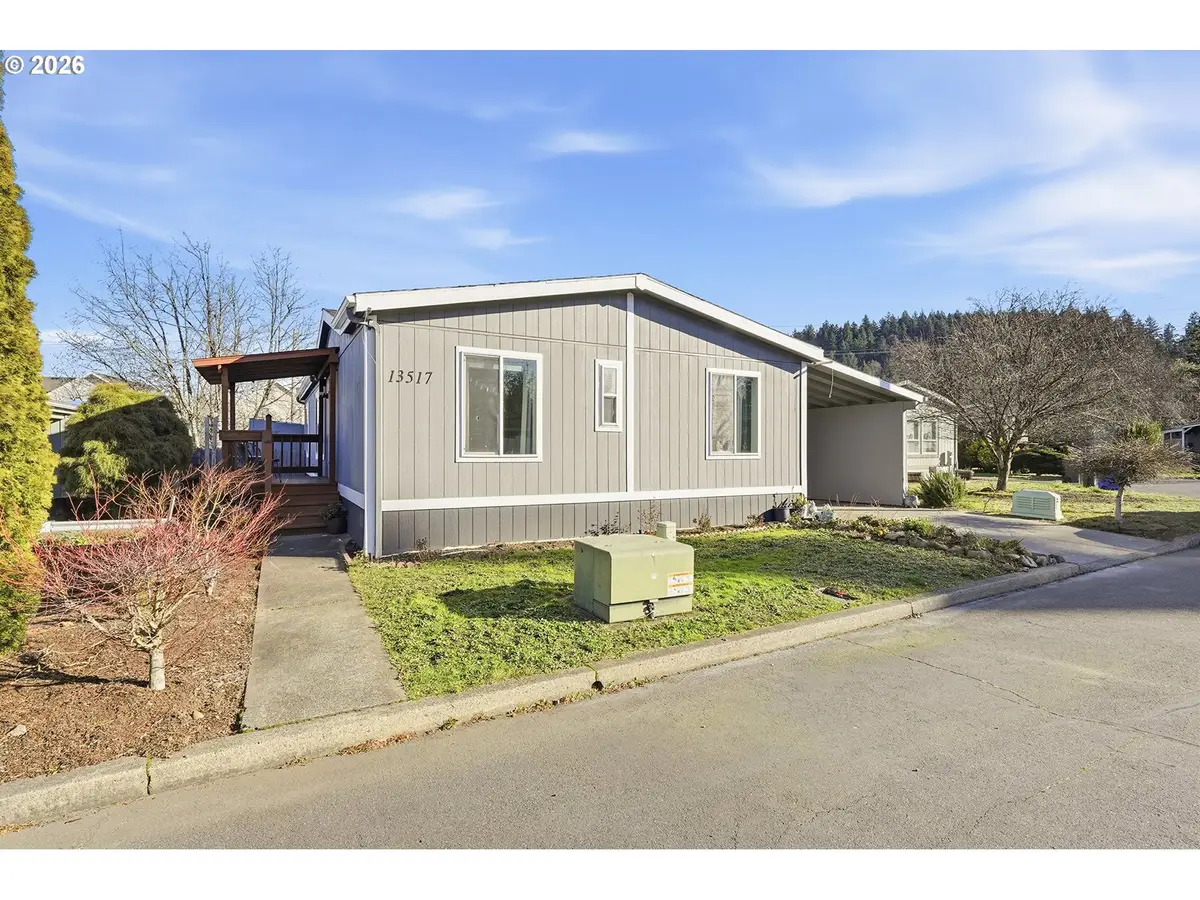 13517 SE Pardee Dr, Portland, OR 97236 - Image #1