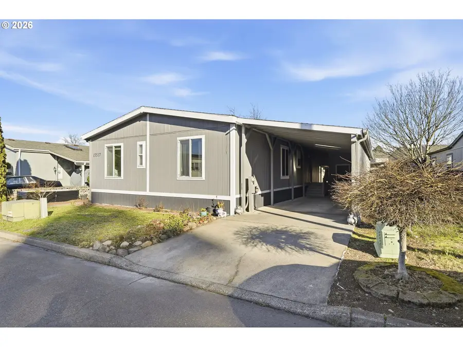 13517 SE Pardee Dr, Portland, OR 97236 - Image #2