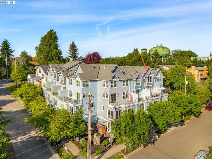 8229 N Edison St, Portland, OR 97203 - #3