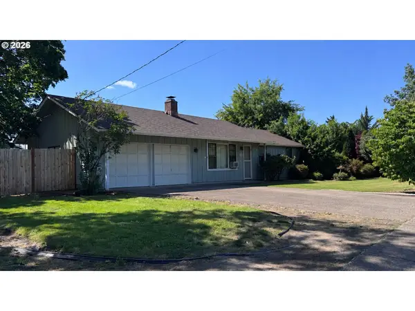 730 Arcadia Dr, Eugene, OR 97401