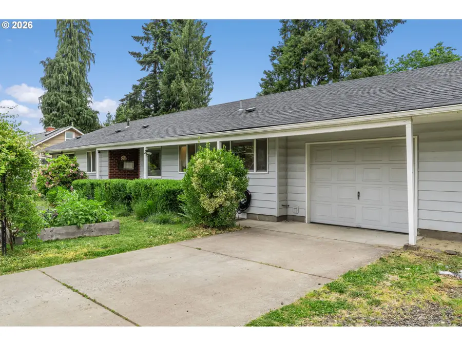 807 Vincent St, Eugene, OR 97401 - #2