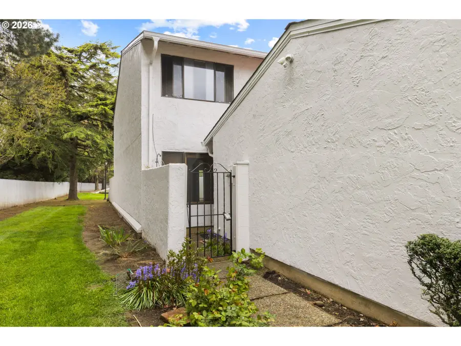 3324 NE 29th St, Gresham, OR 97030 - #2