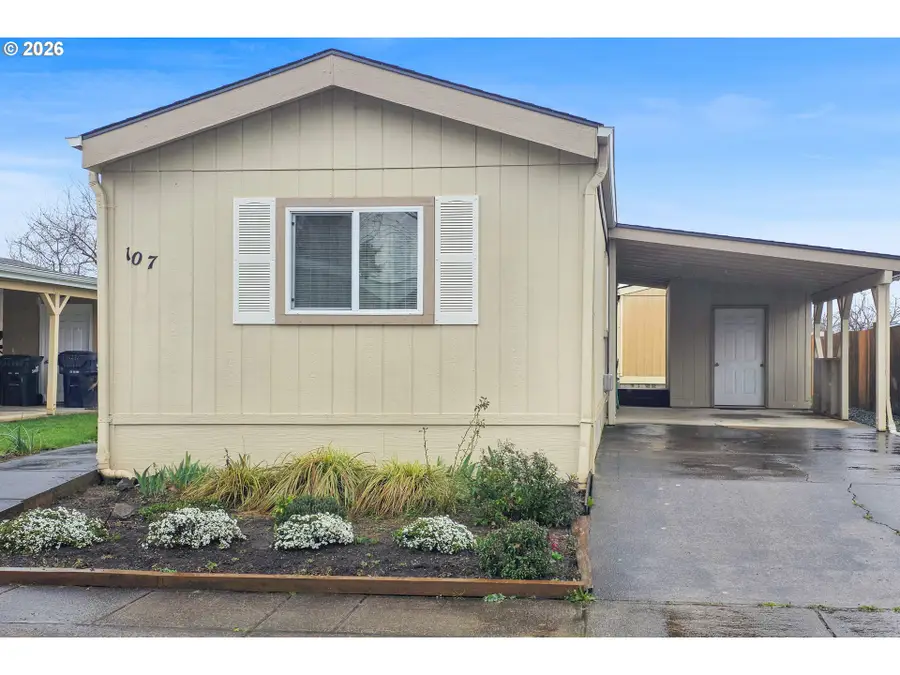 700 N Mill St #107, Creswell, OR 97426 - #2