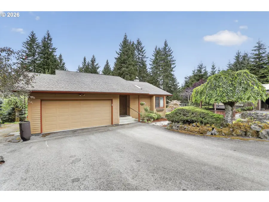 28262 Hafferman Rd, Scappoose, OR 97056 - #2