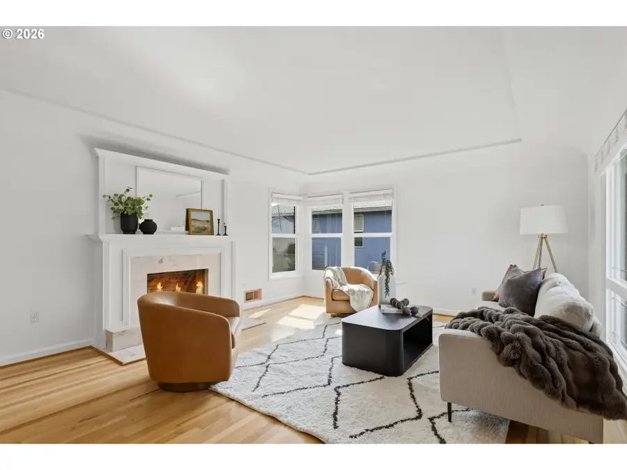 928 9th St, Washougal, WA 98671 - #3