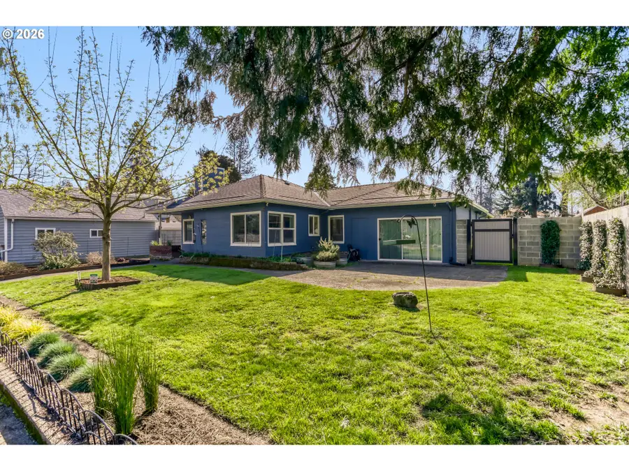 12620 SW 10th St, Beaverton, OR 97005 - #3