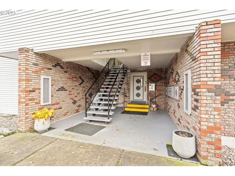 311 NE 85th St #R, Vancouver, WA 98665 - Image #2