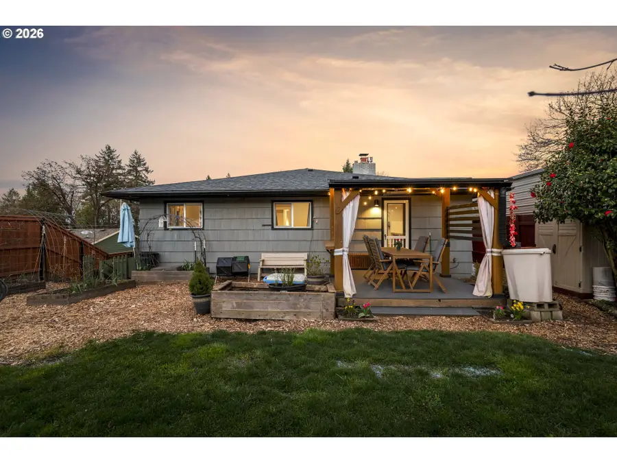 6352 Caufield St, Northwest Clackamas, OR 97068 - #2