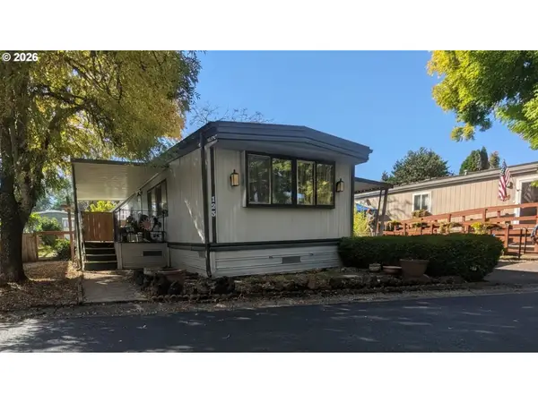 1475 Green Acres Rd #123, Eugene, OR 97408