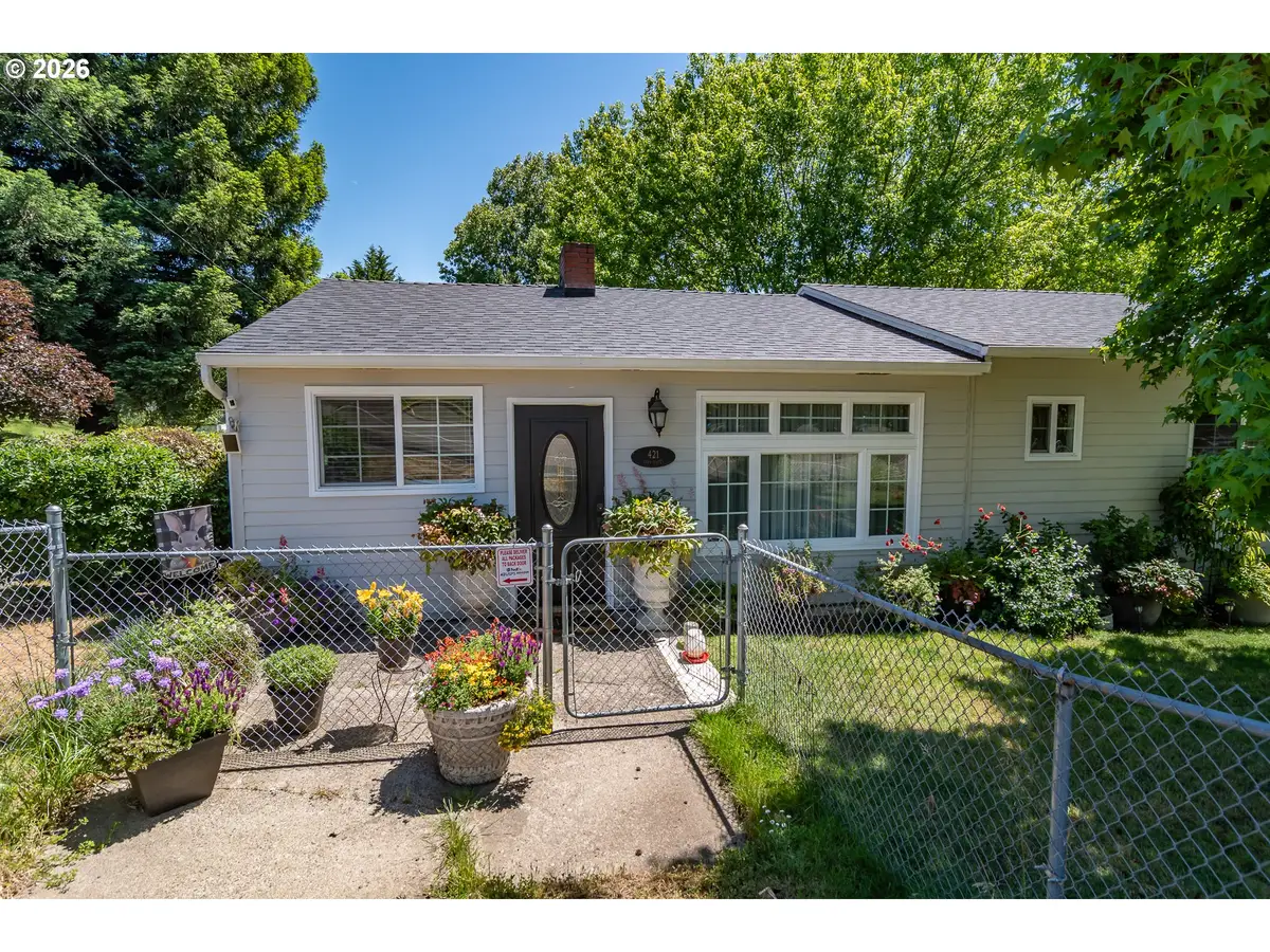 421 NW Cary St, Winston, OR 97496 - #1