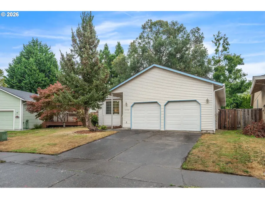 13158 SW Shore Dr, Tigard, OR 97223 - #3