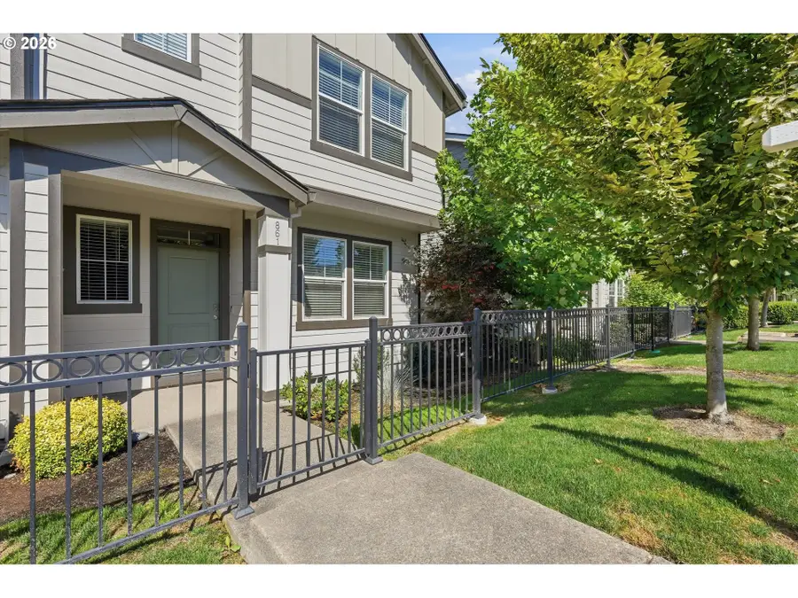 861 N 19th Ave, Cornelius, OR 97113 - #2
