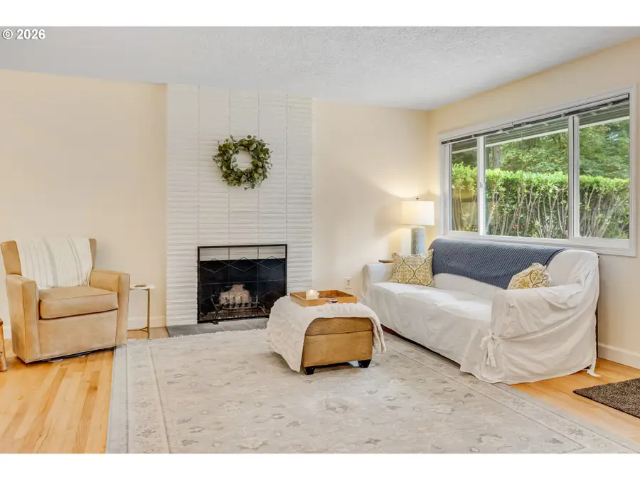 16573 Bonaire Ave, Lake Oswego, OR 97035 - #3
