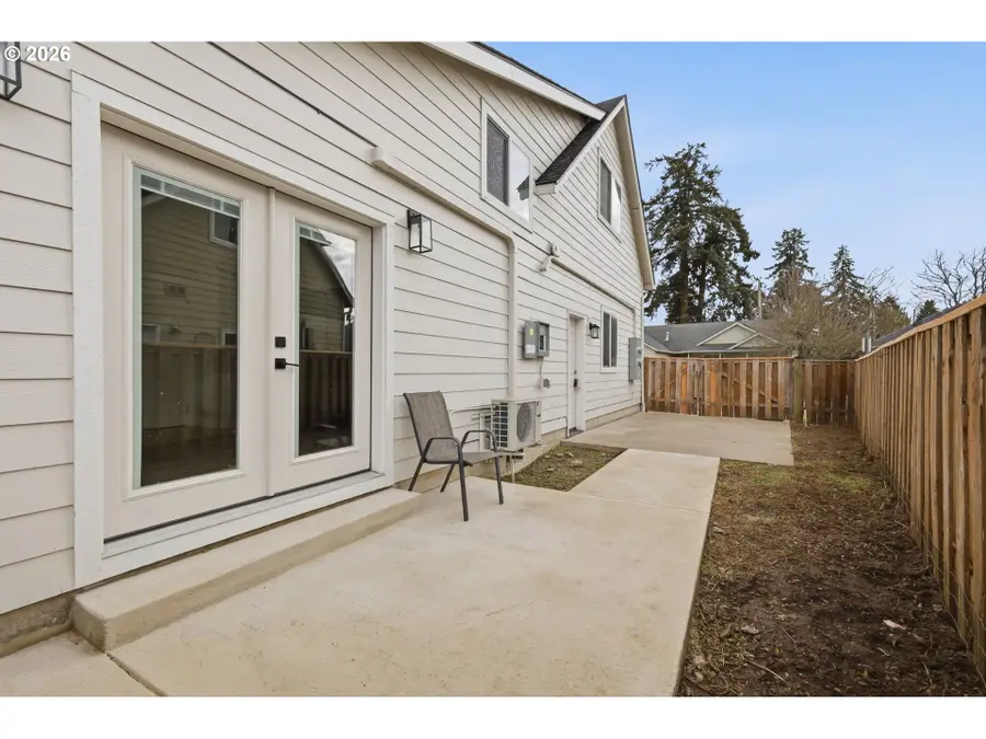 520 Ethan Ct, Springfield, OR 97477 - #3