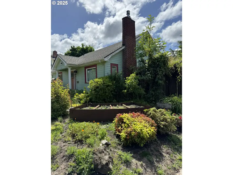 810 E 20th Ave, Eugene, OR 97405 - Image #2