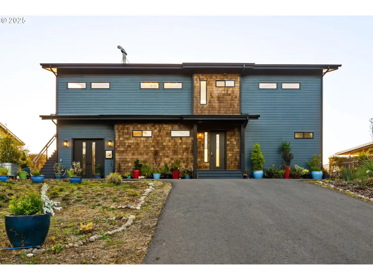 11000 NW Pacific Coast Hwy, Seal Rock, OR 97376 - Image #1