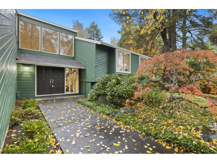 19895 NW Nestucca Dr, Portland, OR 97229 - Image #2