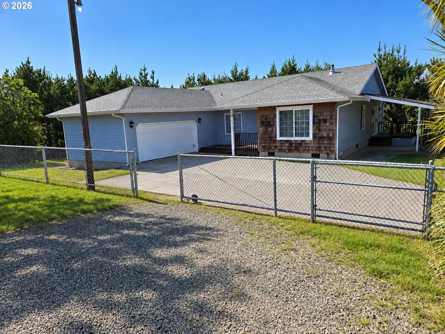 31205 I St, Long Beach North Beach Peninsula, WA 98640 - #2