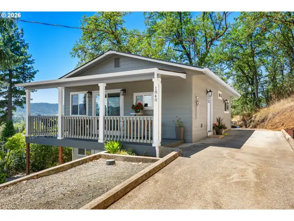 1840 NW Goetz St, Roseburg, OR 97471
