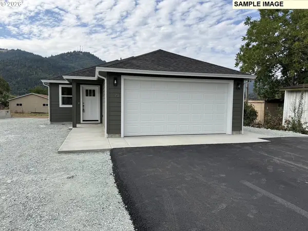 1117 Laura St, MyrtleCreek, OR 97457