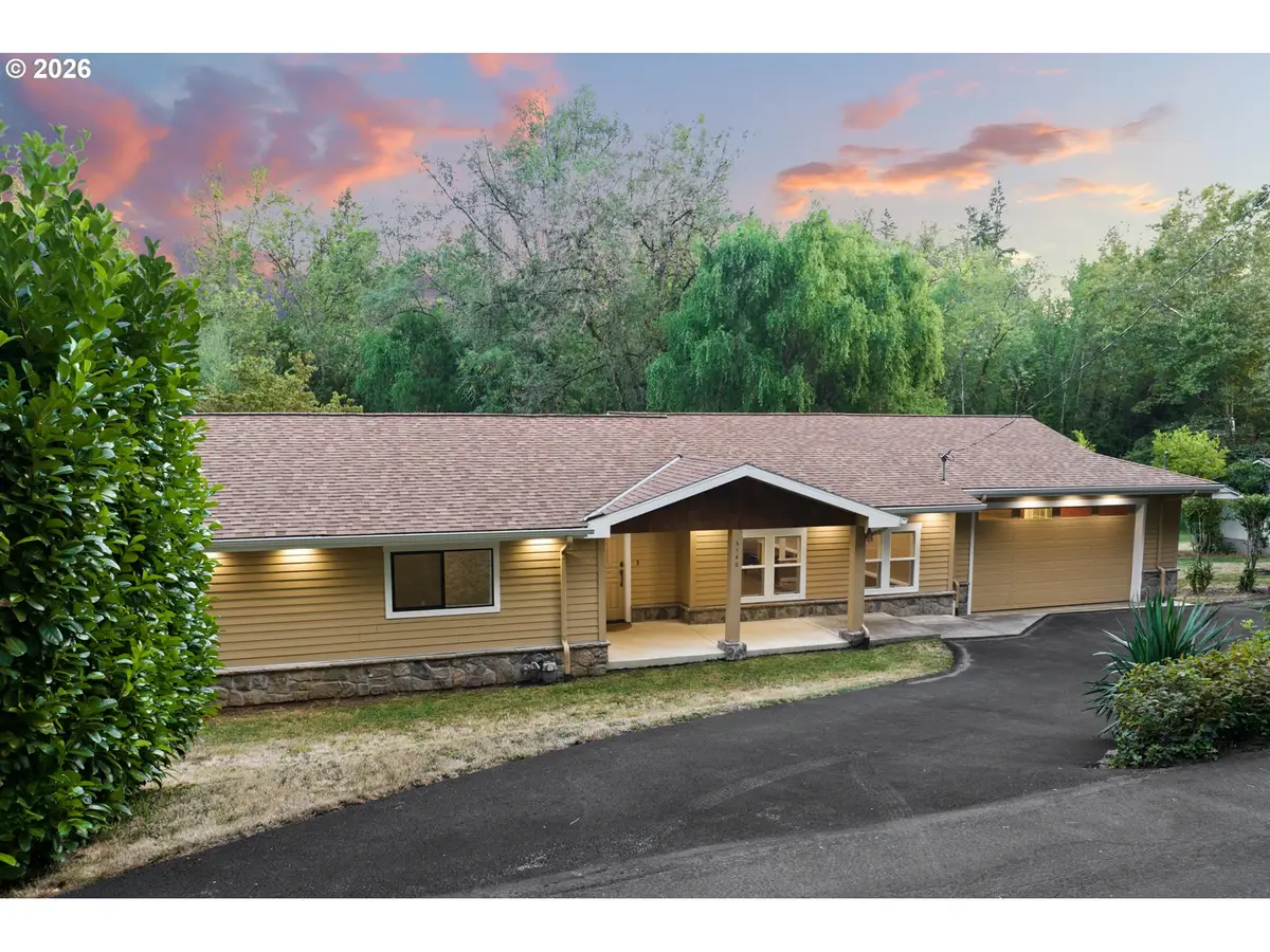 5140 Lower Dr, Lake Oswego, OR 97035 - #1