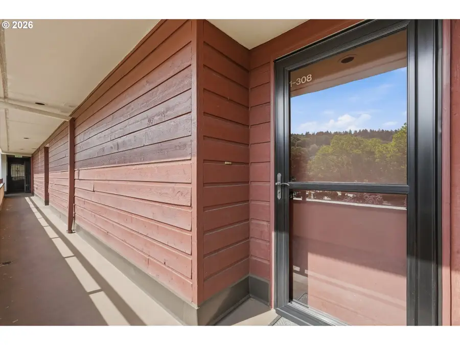 5250 S Landing Dr #308, Portland, OR 97239 - #3