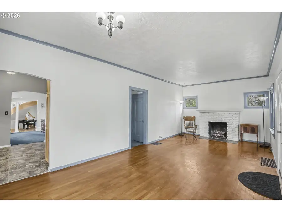 405 NE 86th Ave, Portland, OR 97220 - #3