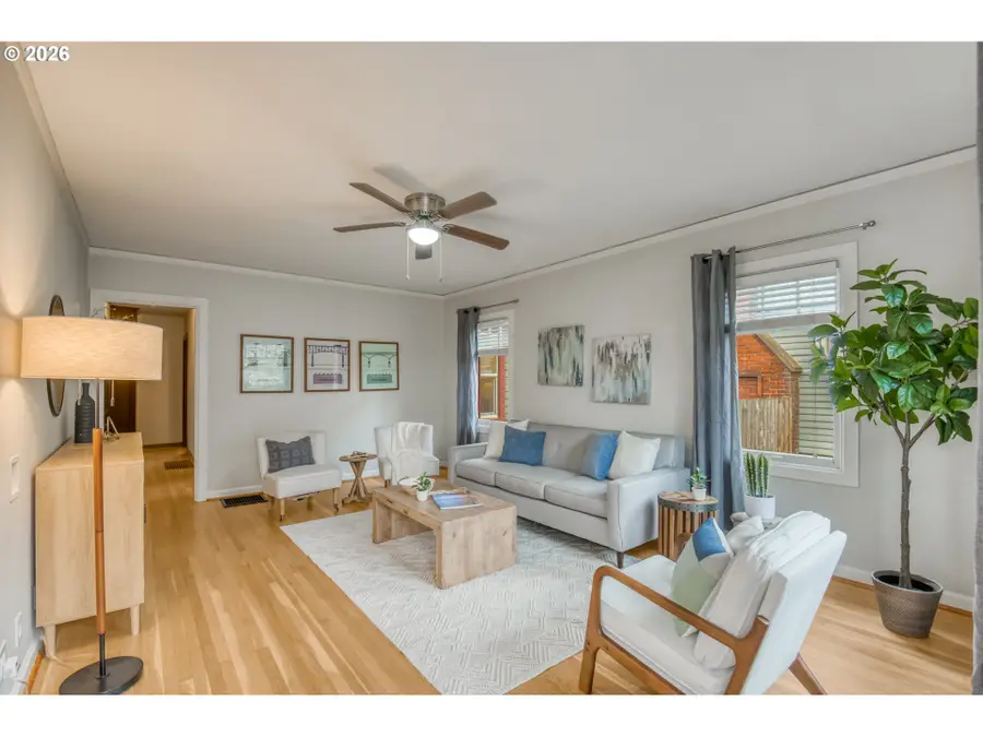 3424 NE Halsey (dead End) St, Portland, OR 97232 - Image #3