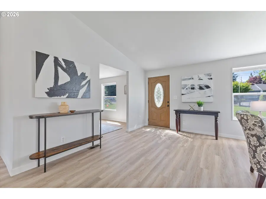 3231 NE Holland Ct, Portland, OR 97211 - #2