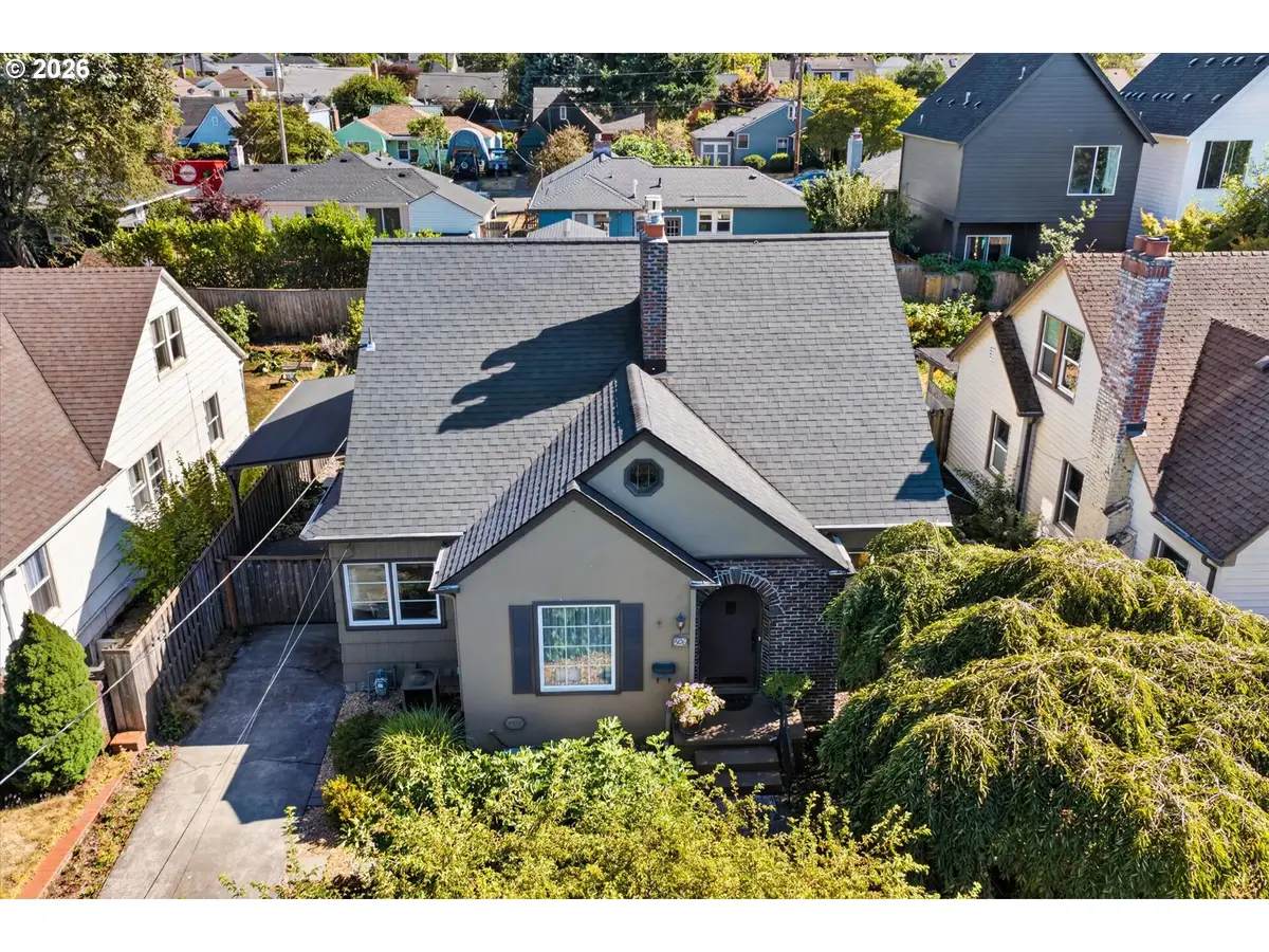 306 N Stafford St, Portland, OR 97217 - #1