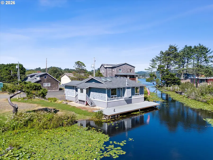 1224 SE 1st St, Lincoln City, OR 97367 - #2