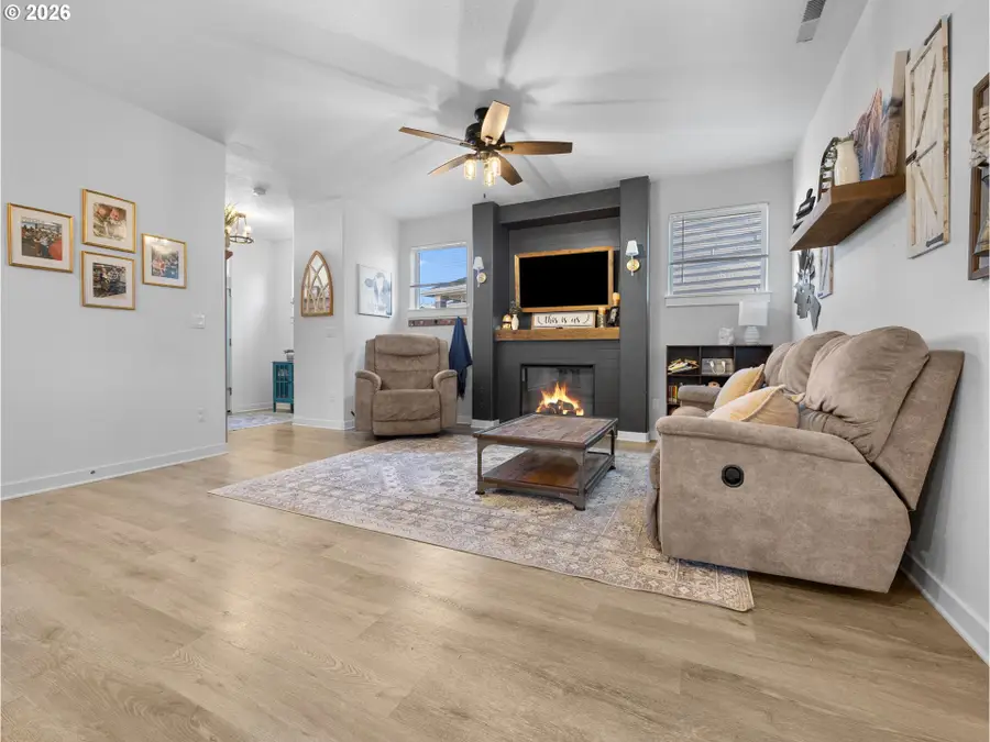 252 NE Arrowhead Dr, Estacada, OR 97023 - Image #3