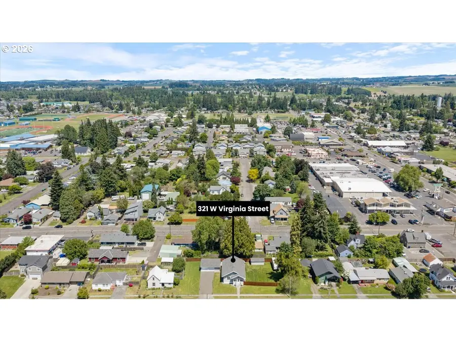 321 W Virginia St, Stayton, OR 97383 - #3