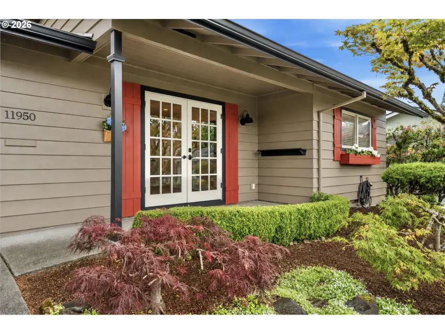 11950 SW King George Dr, King City, OR 97224 - #2