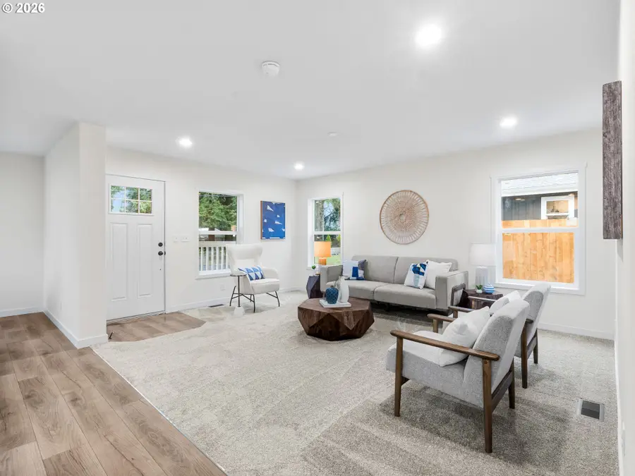 8582 SE 57th Ave, Portland, OR 97206 - Image #3